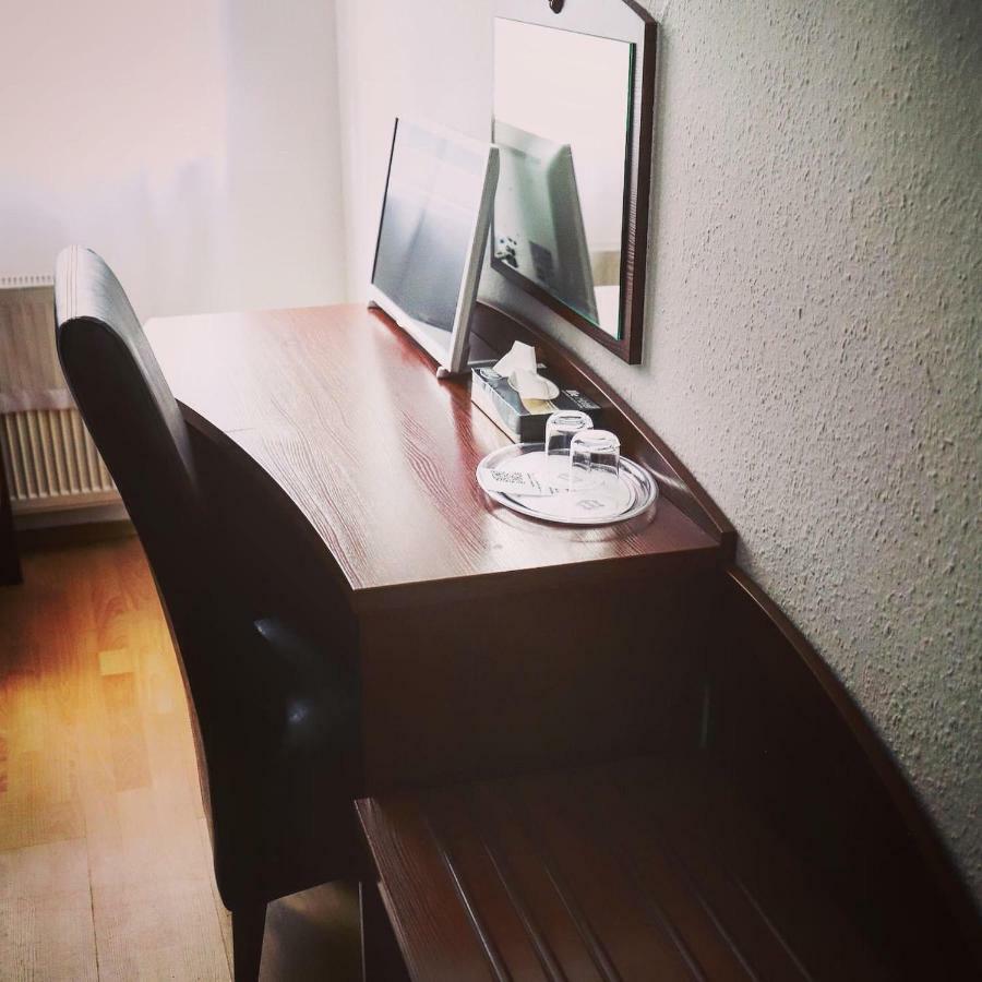 Hotel Aurelia Frankfurt am Main ภายนอก รูปภาพ