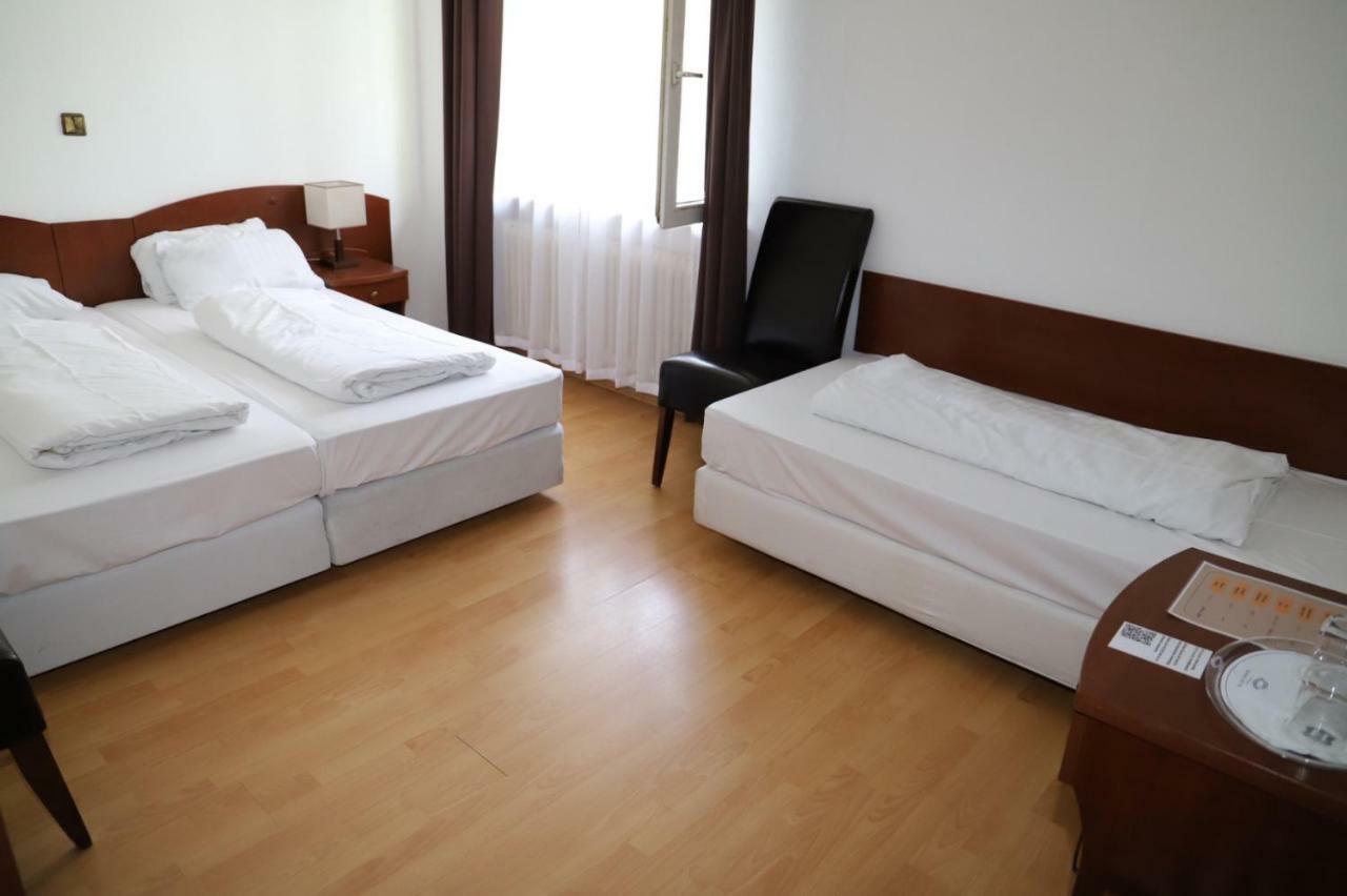 Hotel Aurelia Frankfurt am Main ภายนอก รูปภาพ