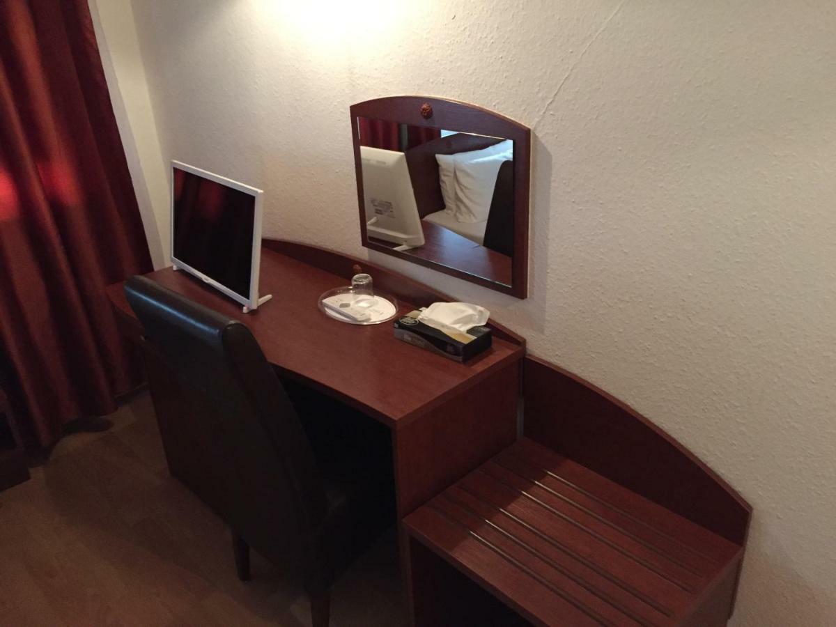 Hotel Aurelia Frankfurt am Main ภายนอก รูปภาพ